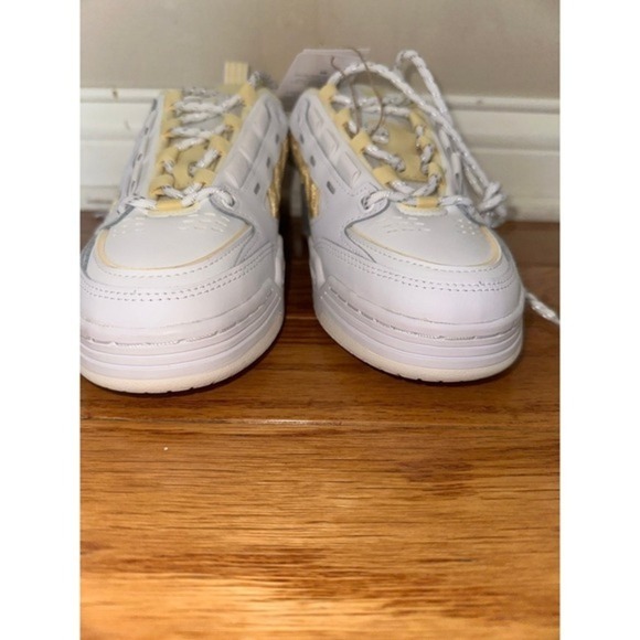 New women's adidas Adi2000 X Shoes Women's white & yellow
Size 6.5‎ Retail $100 - Picture 10 of 12